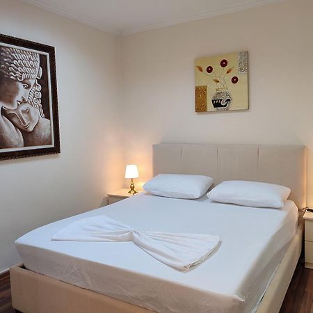 Lb Apartments Tirana Bagian luar foto