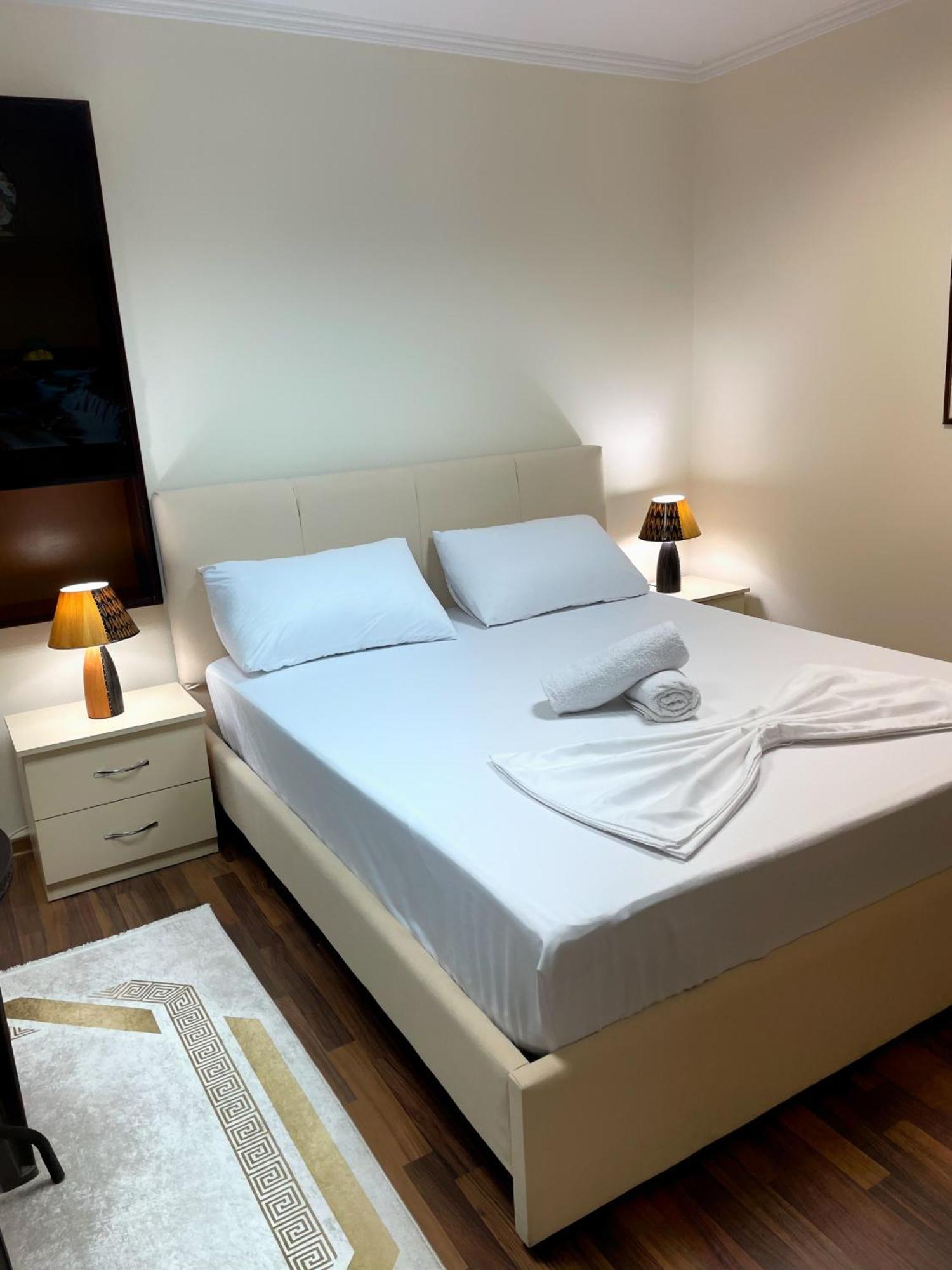 Lb Apartments Tirana Bagian luar foto