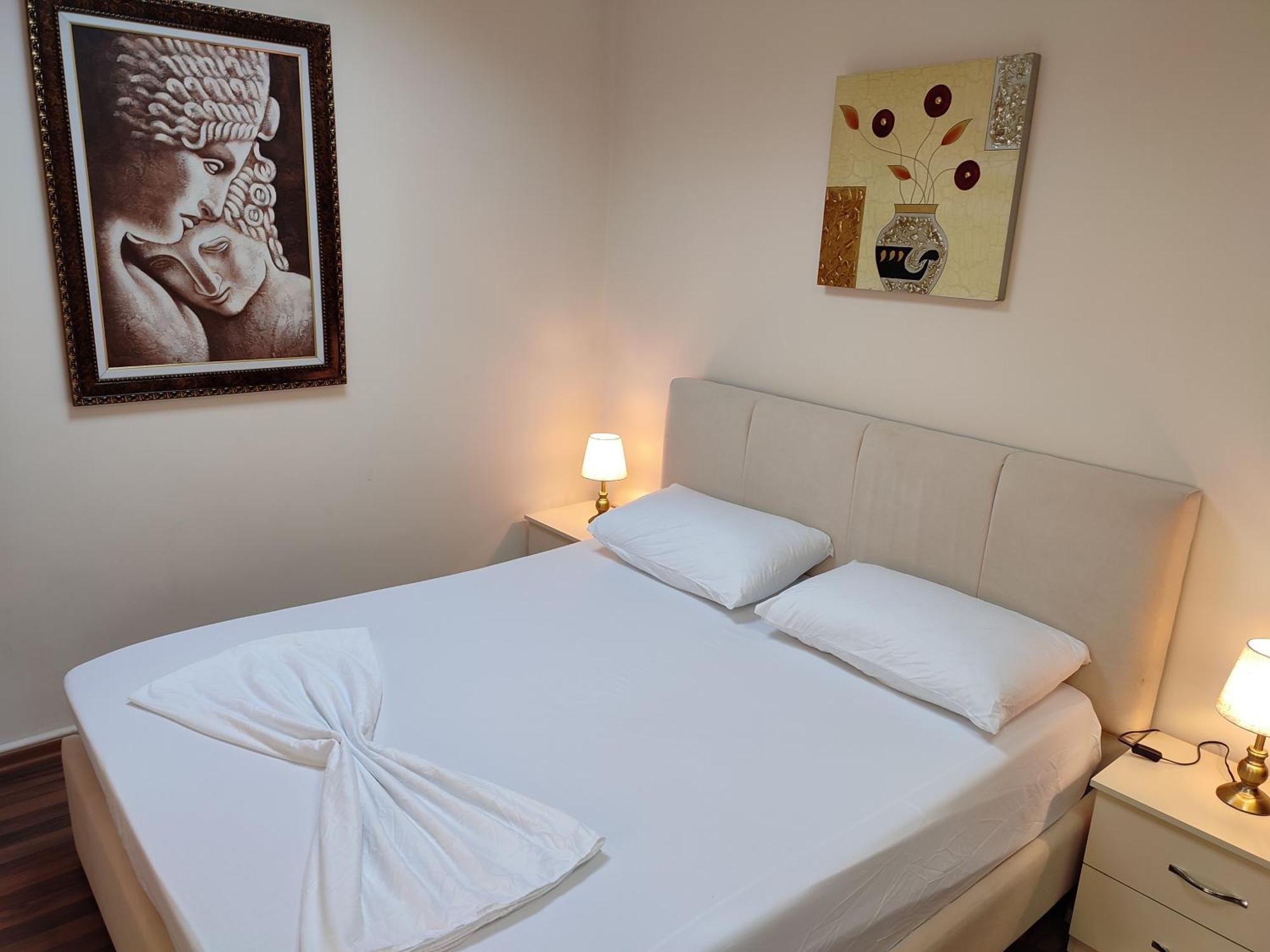 Lb Apartments Tirana Bagian luar foto