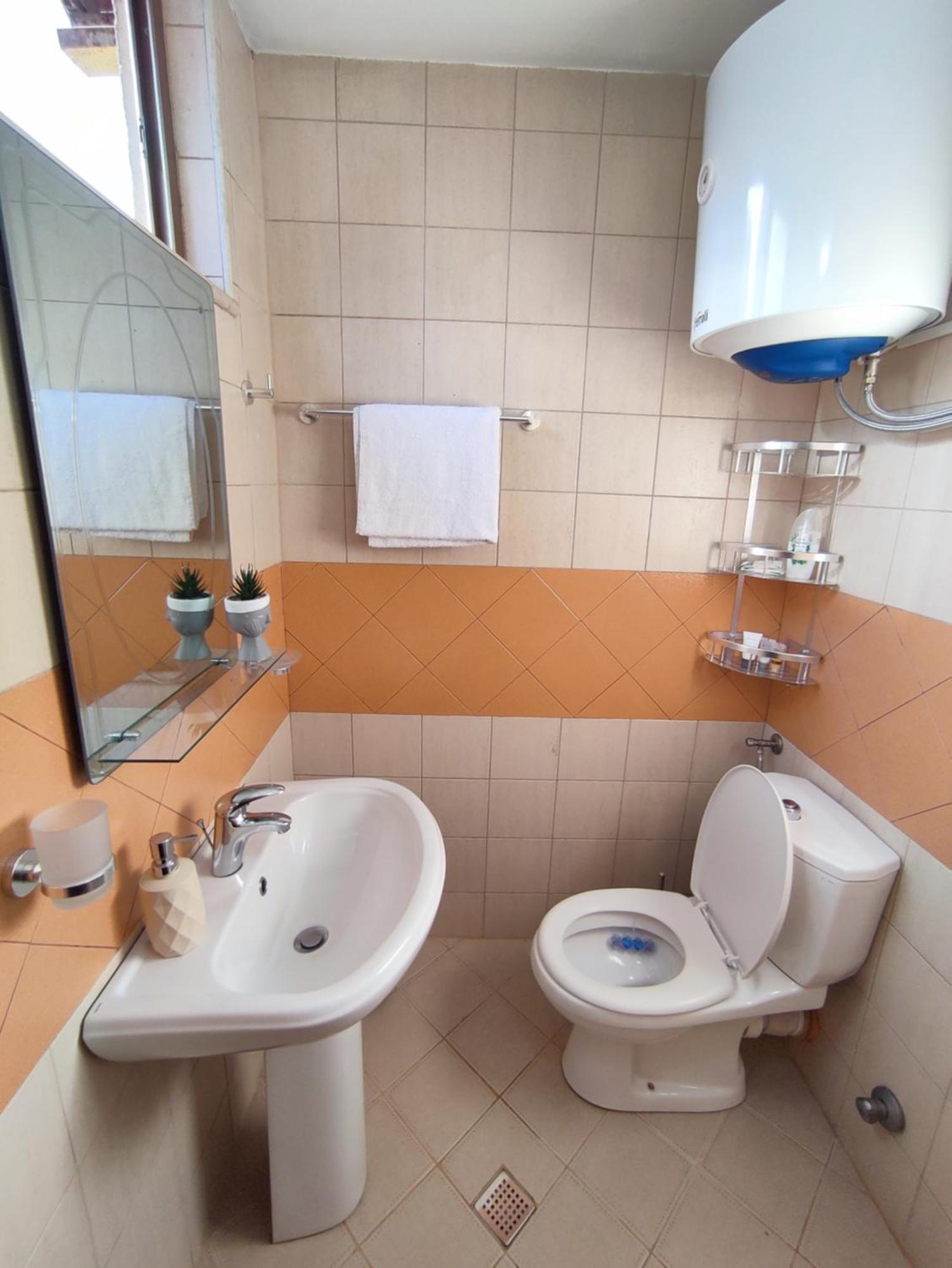 Lb Apartments Tirana Bagian luar foto